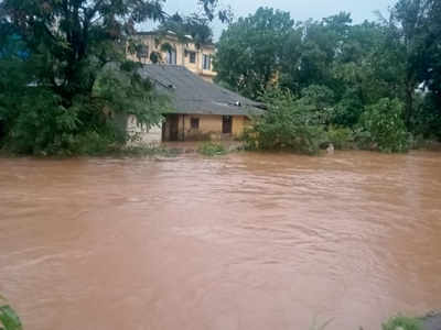 लोणावळा, खंडाळ्यात ढगफुटी सदृश पाऊस; मावळातही अतिवृष्टी, भल्या पहाटे लोक घराबाहेर