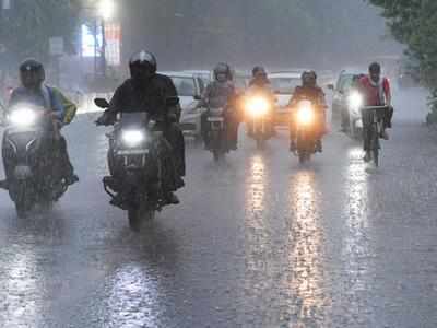 Hyderabad Rains ఎడతెరిపిలేని వర్షం.. ఆ జిల్లాలకు రెడ్ అలర్ట్