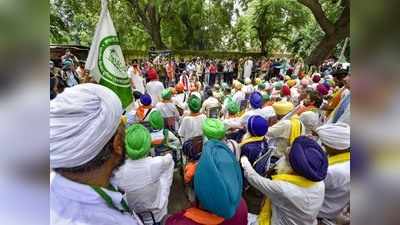 Farmers Protest: प्रदर्शनकारी किसानों का आरोप... लगता है हमारी भी जासूसी करा रही है सरकार