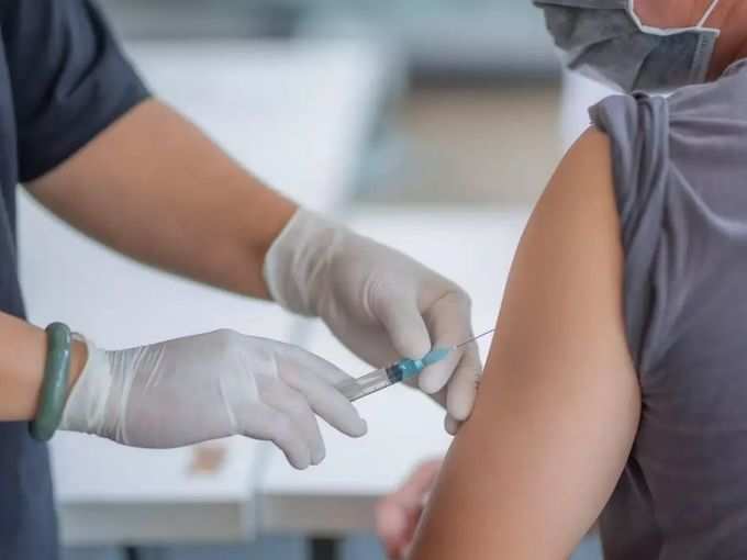 ​COVID के जोखिम को कम कर सकता है फ्लू का टीका
