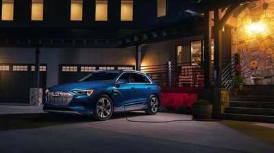 Audi e-tron भारत में हुई लॉन्च, सिंगल चार्ज पर 484 किलोमीटर तक का देगी सफर