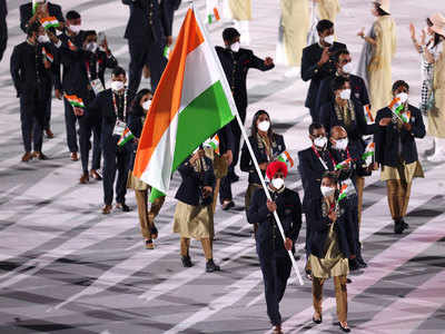 Team India In Olympics: मेरी कॉम और मनप्रीत सिंह ने तोक्यो में थामा तिरंगा, खेल मंत्री ने भारत से बढ़ाया हौसला, वीडियो में देखें टीम इंडिया का स्वैग