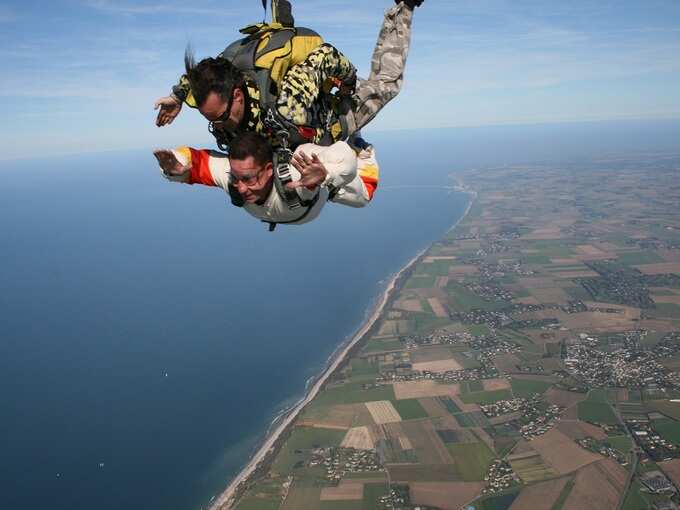 धाना मध्य प्रदेश स्काईडाइविंग - Dhana, Madhya Pradesh Skydiving In Hindi