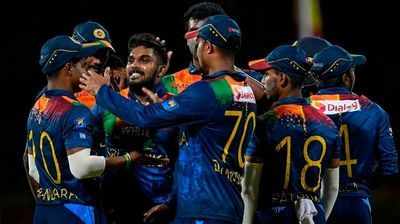 Ind vs Sl 1st t20: அதிரடி திட்டத்தோடு களமிறங்கி இலங்கை பௌலர்கள்...இந்திய பேட்ஸ்மேன்கள் திணறல்!