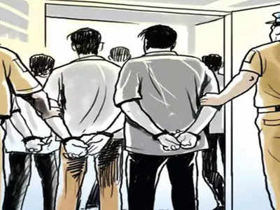 Crimes News: दिल्ली पुलिस ने कई राज्यों में मवेशी चोरी करने वाले 5 अपराधियों को मुठभेड़ के बाद पकड़ा