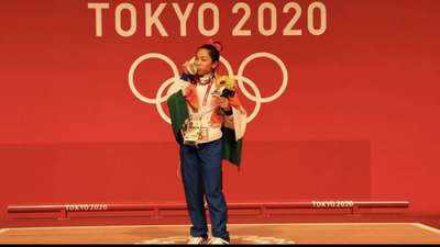 Tokyo Olympic: மீரா பாய்க்கு வெள்ளி கிடையாது, தங்கப் பதக்கம் கிடைக்க போகுதாம்…எப்படி தெரியுமா?