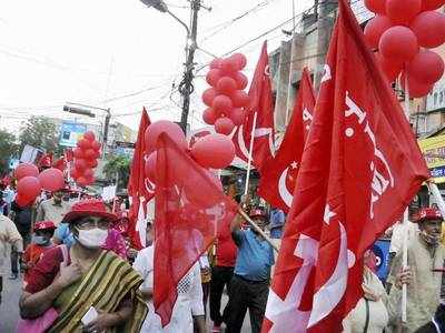 കുറ്റ്യാടിയിൽ സിപിഎമ്മിന്റെ കൂട്ടനടപടി; 32 പ്രവര്‍ത്തകര്‍ക്കെതിരെ കൂടി അച്ചടക്കനടപടി