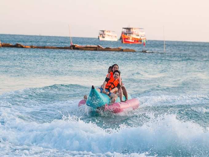 मालदीव का फन ट्यूबिंग - Fun Tubing in Maldives in Hindi