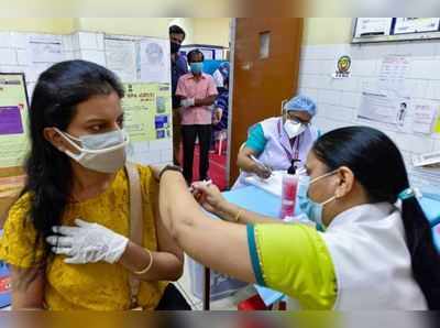 ગુજરાતમાં 18 વર્ષથી વધુ વયની વ્યક્તિઓમાં 50% કરતા વધારે લોકોનું પ્રથમ ડોઝનું રસીકરણ પૂર્ણ