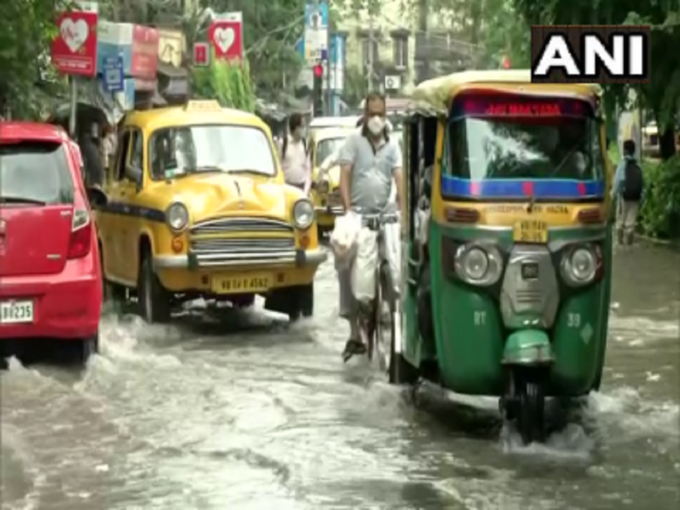 पूर्व, पश्चिम, मध्य भारत में भारी बारिश का अनुमान