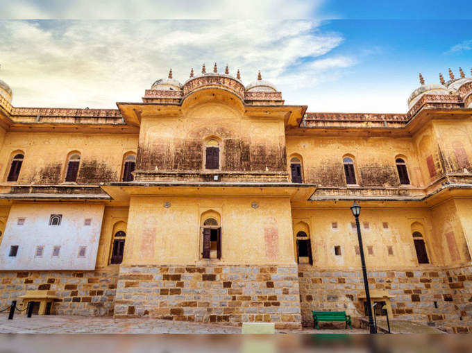 राजस्थान का नाहरगढ़ किला - Nahargarh Fort in Rajasthan In Hindi