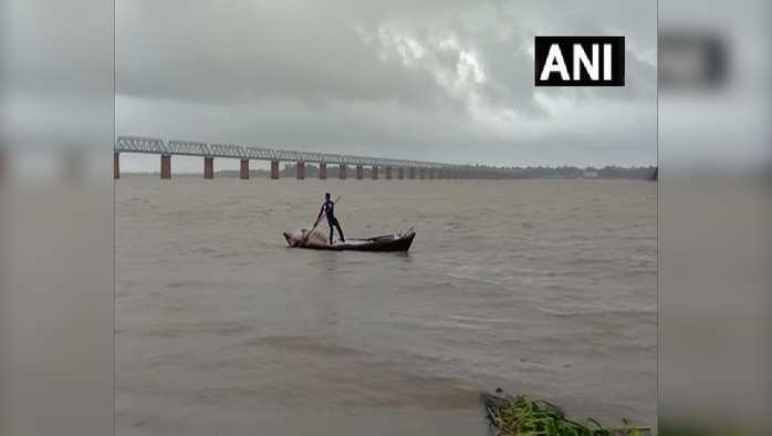 Delhi Rains LIVE: यूपी: भारी बारिश से मंदाकिनी नदी का जलस्तर बढ़ा, चित्रकूट में बाढ़ जैसे हालात