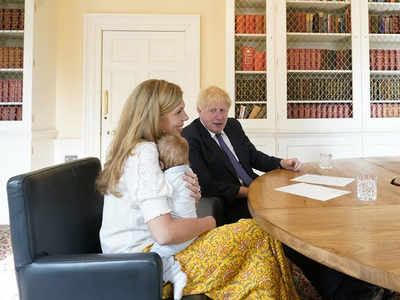ब्रिटेन: PM बोरिस जॉनसन 7वीं बार बनने वाले हैं पिता, पत्नी ने शेयर की मिसकैरेज के बाद मिली खुशी की उम्मीद