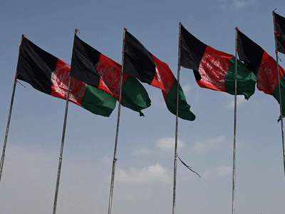 तालिबान-तालिबान गा रहे थे इमरान खान, पाकिस्‍तानी संसद के पास लहराया अफगानी झंडा
