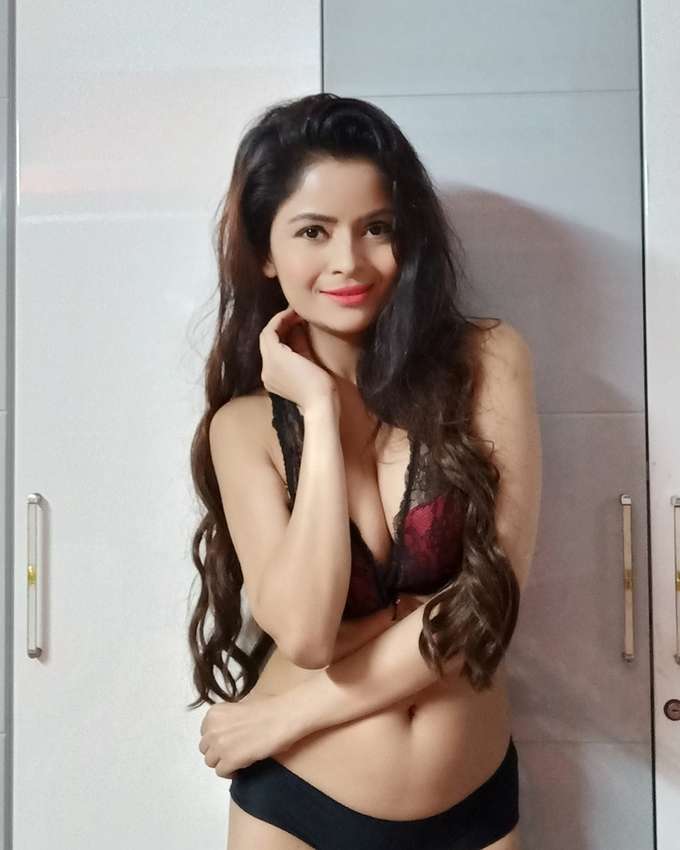 gehana vasisth