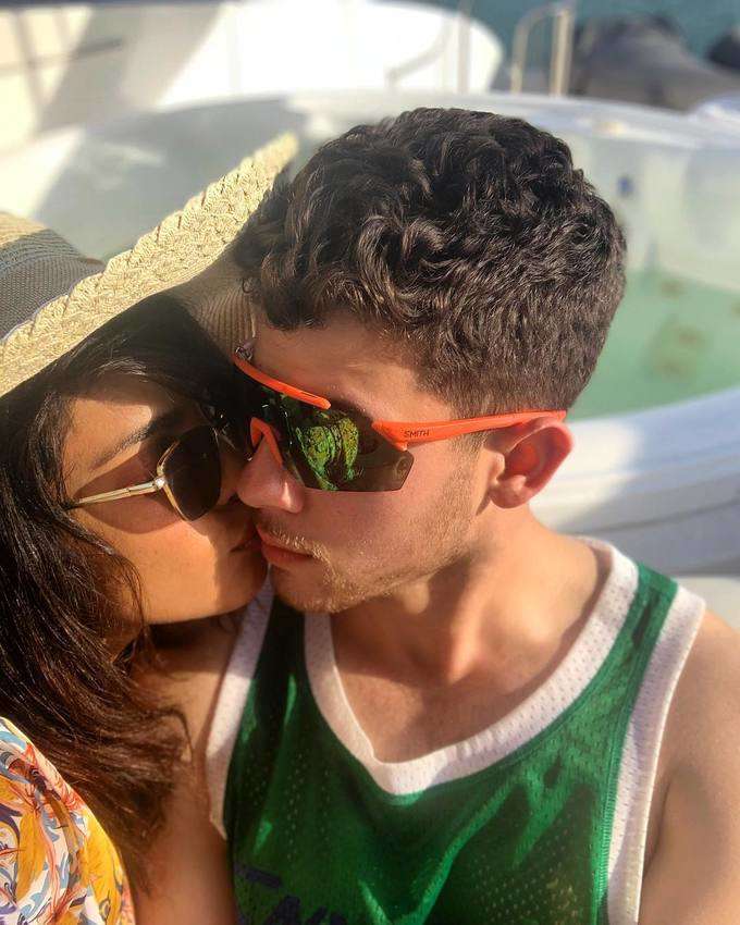 nick jonas &amp; priyanka chopra