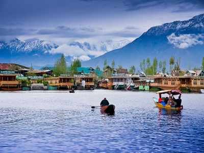 आप भी जानिए कश्मीर की इन खूबसूरत जगहों के बारे में, पर्यटकों और तीर्थयात्रियों को बेहद आकर्षित करती है ये जगह