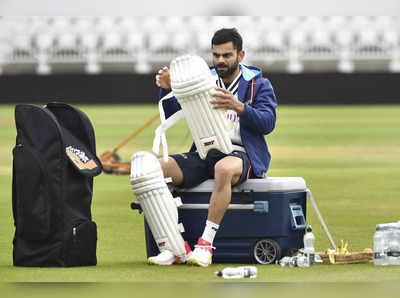 IND vs ENG 1st Test: पुजारा को अकेला छोड़ दें, खिलाड़ियों को खेल की खामियों को खुद परखना होता है: कोहली