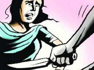 Crime in UP: बुलंदशहर में महिला के साथ रेप का प्रयास, विरोध करने पर धारदार हथियार से किया हमला
