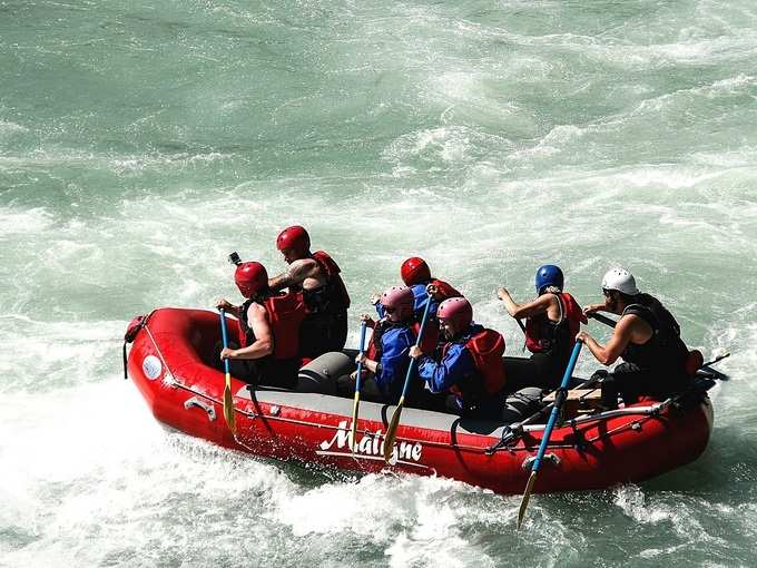 तीस्ता नदी में राफ्टिंग - Rafting in Teesta River in Hindi