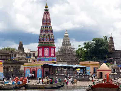 Pandharpur Vitthal Mandir: करोनाने मृत्यू झालेल्या व्यक्तीची अंतिम इच्छा पूर्ण; विठ्ठल मंदिराला १ कोटीचे दान!