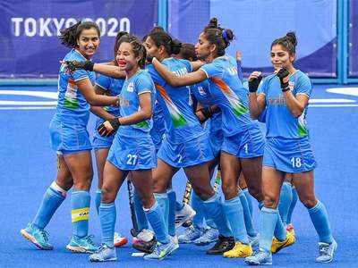 Women Hockey Team: गुजरात व्यापाऱ्याकडून महिला हॉकी टीमला घर आणि गाडीचं आश्वासन