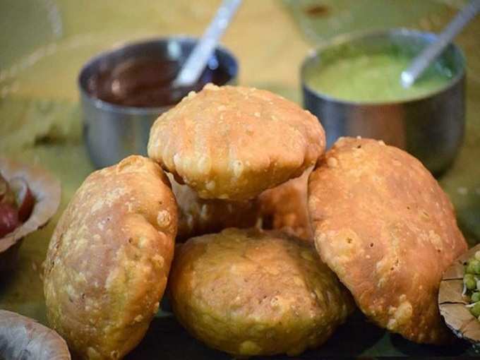 कचौड़ी - Kachori in Haridwar in Hindi