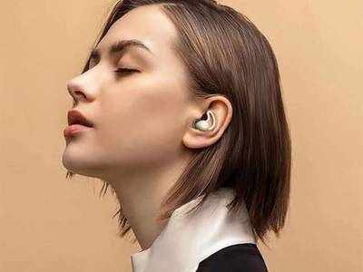 स्टाइलिश और स्मार्ट फीचर्स वाले Earbuds पर मिल रहा है 75% तक का भारी डिस्काउंट