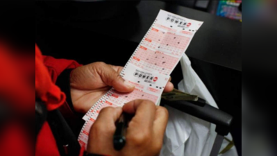 ફ્લાઈટ કેન્સલ થઈ તો મહિલાએ ટાઈમપાસ માટે ખરીદી લૉટરી ટિકિટ, જીતી ગઈ 7 કરોડ 41 લાખ