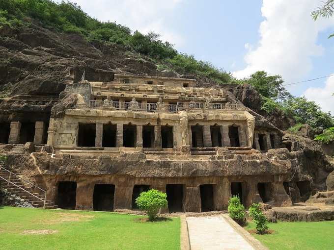 विजयवाड़ा में उंडावल्ली गुफाएं - Undavalli Caves in Vijayawada in Hindi