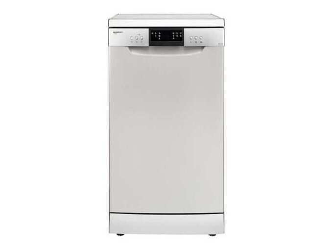 Amazon Basics 12 Place setting Dishwasher