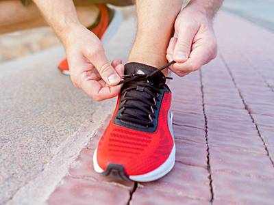 शानदार लुक वाले ब्रांडेड Running Shoes किफायती कीमत में चाहिए तो न करें देर