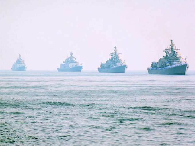भारतीय नौसेना ने भी रूस के साथ किया युद्धाभ्यास