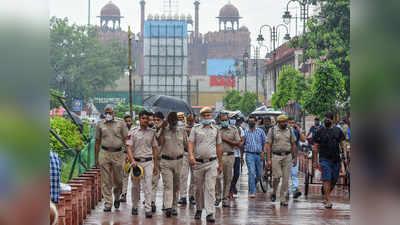 I-Day Security: 15 अगस्त को लेकर बढ़ गया पहरा, ट्रैफिक पर भी दिखने लगा असर