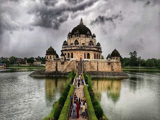 बिहार का शेर शाह सूरी टॉम्ब सासाराम - Sher Shah Suri Tomb Sasaram in Bihar in Hindi