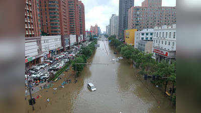 China: चीन में बरस रहा प्रकृति का कहर, भयानक बारिश से 1 लाख लोग प्रभावित