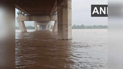UP Flood News: पूर्वांचल से लेकर बुंदेलखंड तक, पूरे यूपी में बाढ़ से तबाही, बुलानी पड़ी सेना