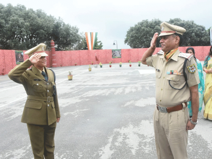 पिता इंस्पेक्टर, बेटी बनी असिस्टेंट कमिश्नर