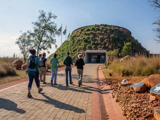 Famous Places In South Africa,दक्षिण अफ्रीका: क्रूगर नेशनल पार्क से लेकर  केपटाउन तक, जरूर मनाने जाएं इन 6 जगहों पर अपना हनीमून मनाने - places to  visit in south africa in ...