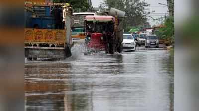 Delhi Weather Update: गर्मी और उमस ने किया बेहाल, अभी राहत की उम्मीद नहीं