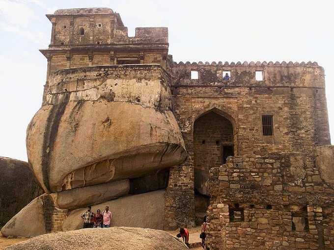 जबलपुर का मदन महल किला - Madan Mahal Fort in Jabalpur in Hindi