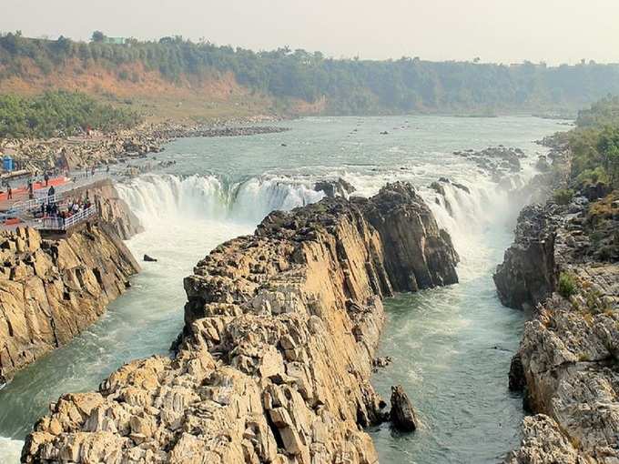जबलपुर धुआंधार जलप्रपात - Dhuandhar Falls in Jabalpur in Hindi
