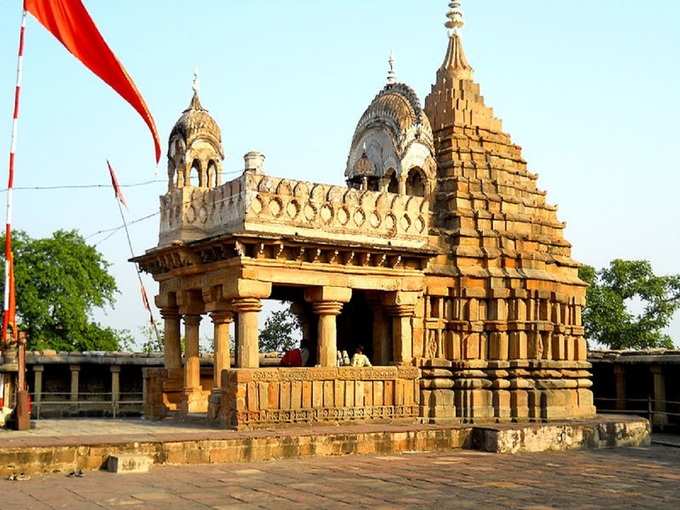 जबलपुर का चौसठ योगिनी मंदिर - Chausath Yogini Temple in Jabalpur in Hindi