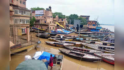 Flood in Uttar pradesh: यूपी में 23 जिलों के 1200 गांवों बाढ़ की चपेट में, वाराणसी, मिर्जापुर और प्रयागराज समेत कई जिलों में हाहाकार