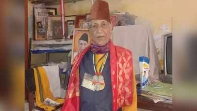 Varanasi News: 92 साल की उम्र... लेकिन नहीं भूलती 11 कोड़ों की चोट, अब भी दिल में देश प्रेम का जुनून जगा जाती है