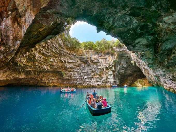 मेलिसनी गुफा झील, ग्रीस - Melissani Cave Lake, Greece in Hindi