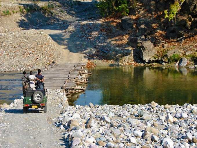जिम कॉर्बेट नेशनल पार्क में स्थानीय परिवहन - Local transport in Jim Corbett National Park in Hindi