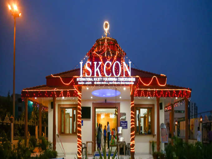 इस्कॉन मंदीर - ISKCON Temple in Dwarka in Hindi