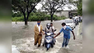 জলস্ফীতির জেরে খোলা হল ফরাক্কার সব লক গেট