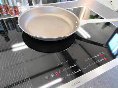 इन Induction Cooktop से टेंशन फ्री बनाएं डेली कुकिंग और बिजली की खपत को करें कम
